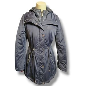GUESS faint camouflage double zip coat with pull strings and hood. Small
